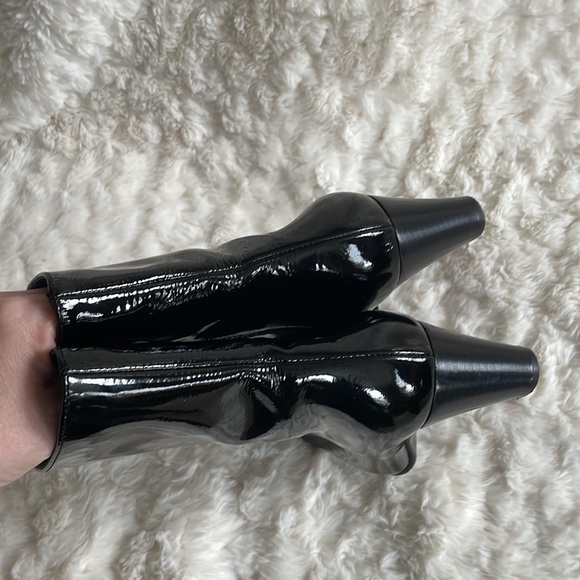 Gorgeous boots - Picture 2 of 9